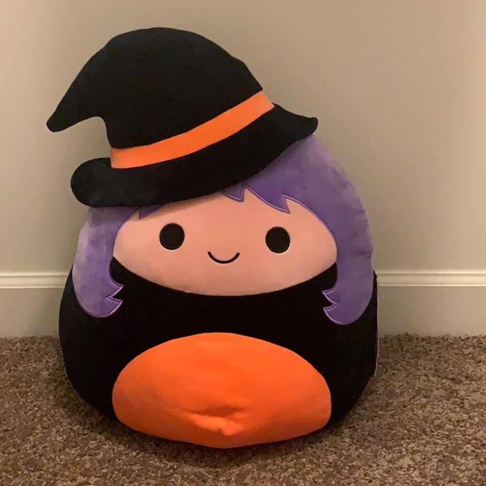 Halloween squishmallow